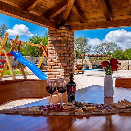 Poolincluded Villa Escape * Perusic Benkovacki